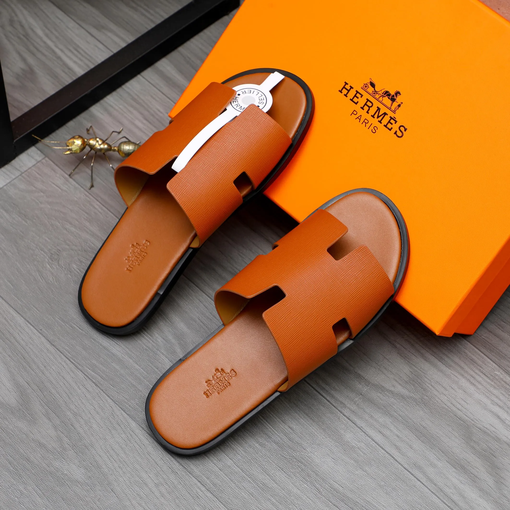 Men's shoes 💰280 Product trademark: Hermes "Hermes" slippers Regular size: 38-46 Product material: vertical grain cowhide upper, microfiber lining, original outsole